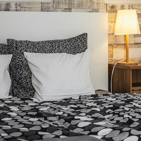 3 Room Apartment In The Beautiful Street ブダペスト エクステリア 写真