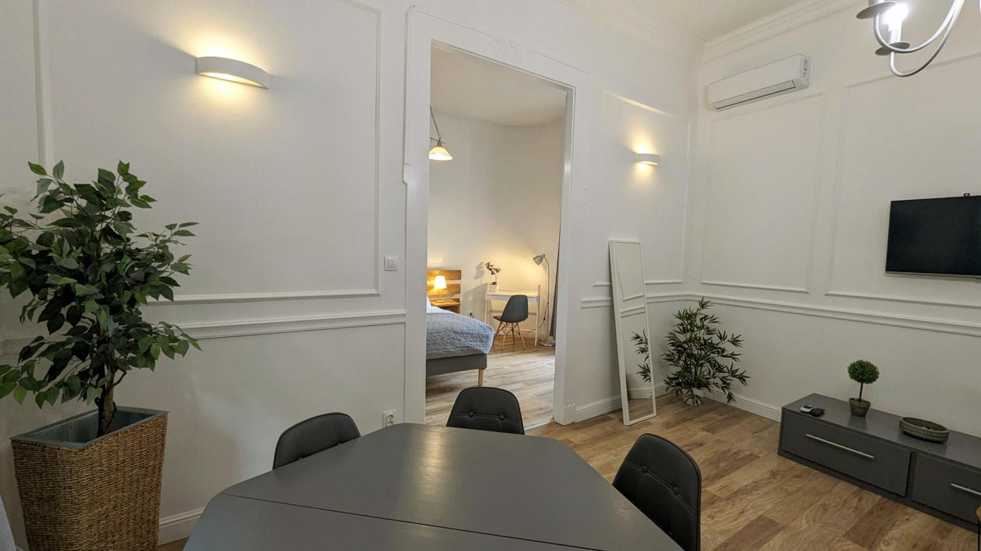 3 Room Apartment In The Beautiful Street ブダペスト エクステリア 写真