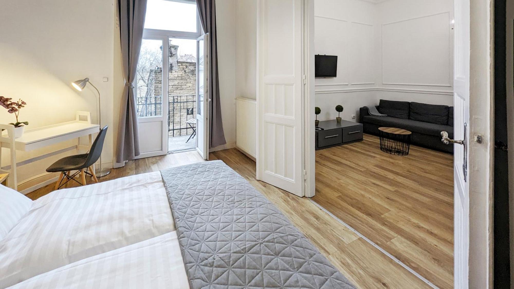 3 Room Apartment In The Beautiful Street ブダペスト エクステリア 写真
