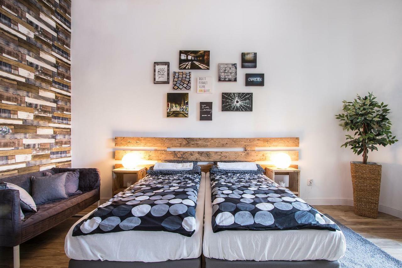 3 Room Apartment In The Beautiful Street ブダペスト エクステリア 写真